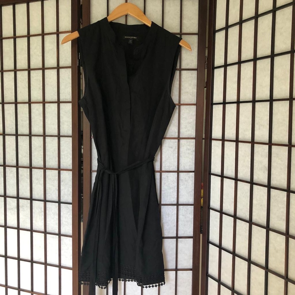 Banana Republic black dress with waist tie and unique bottom